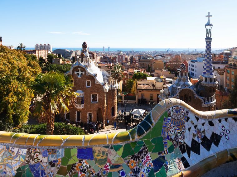 BCN Curious 3